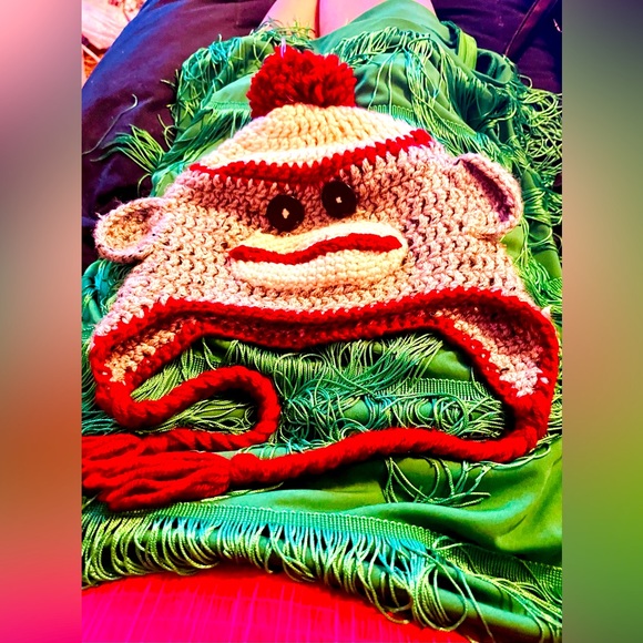Monkey Handcrafted Hat 🐵 - Picture 2 of 3